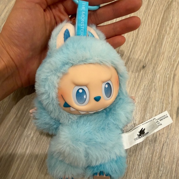 POPMART Labubu - Picture 3 of 3